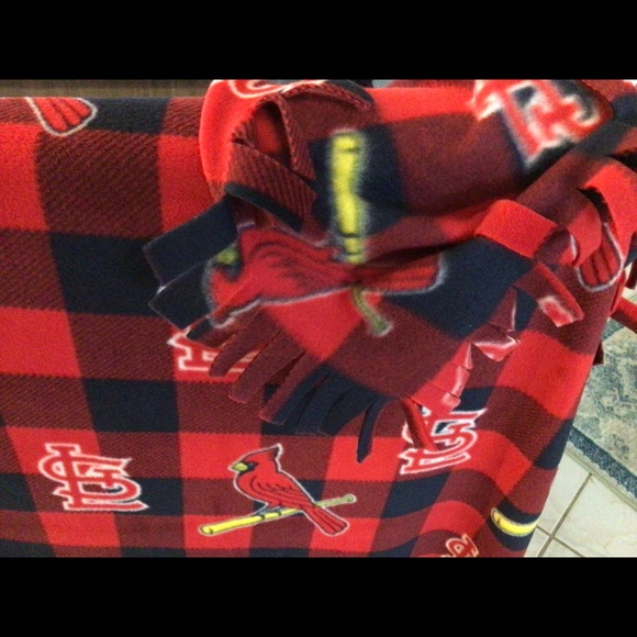 St Louis Cardinals throw - Picture 4 of 5